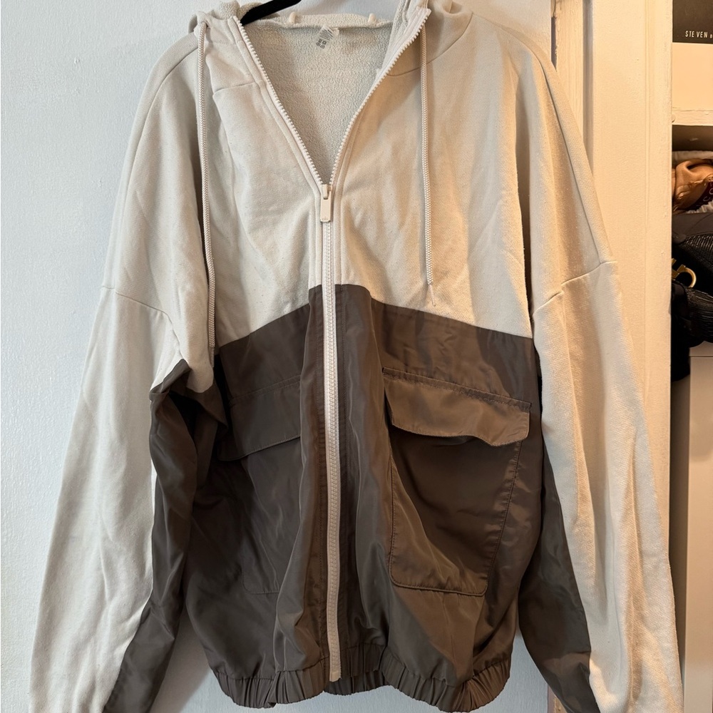 Alo  Yoga Two-Tone Hooded Jacket